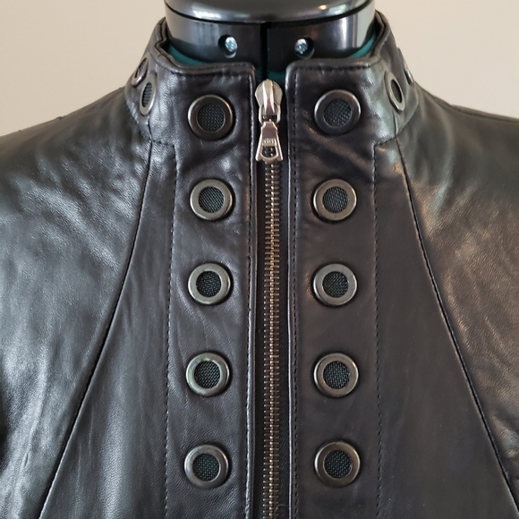 Black leather fitted jacket - Picture 2 of 4